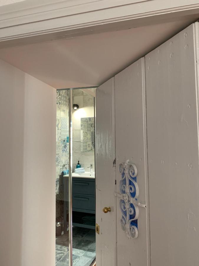 La Chambre Bleue شيبيونا المظهر الخارجي الصورة